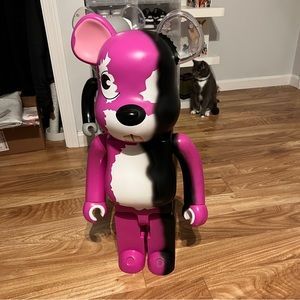 Bearbrick Breaking Bad Pink Bear